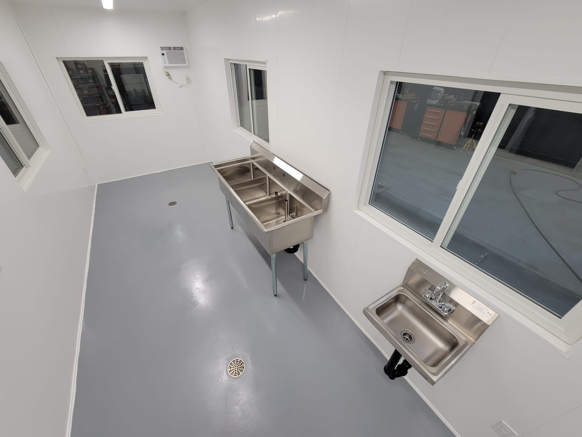 Food Processing Unit With Walk in Cooler - Container Consultants Australia