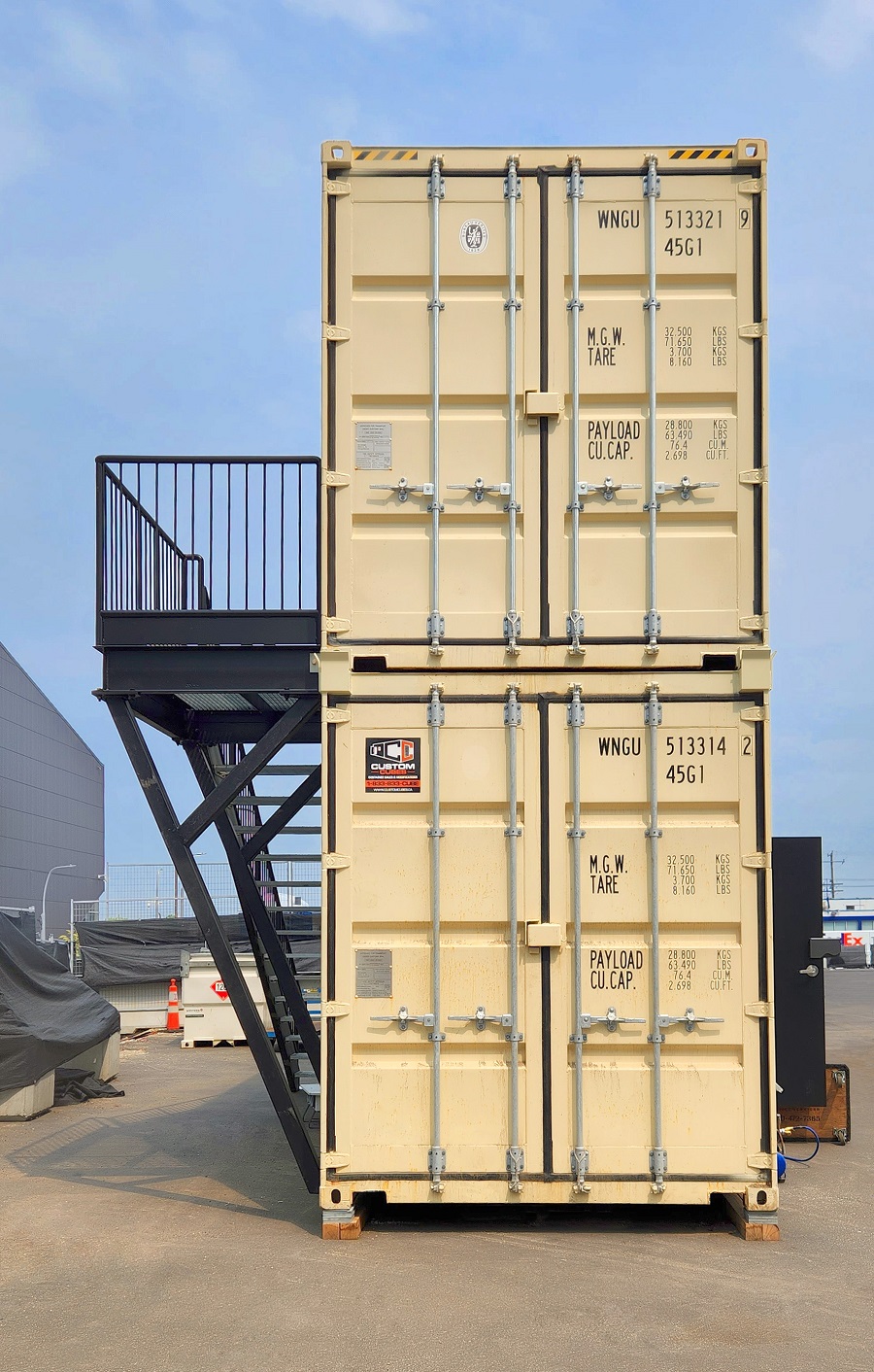 40&rsquo;HC VIP Area with Patio for the Oilers - Container Consultants Australia